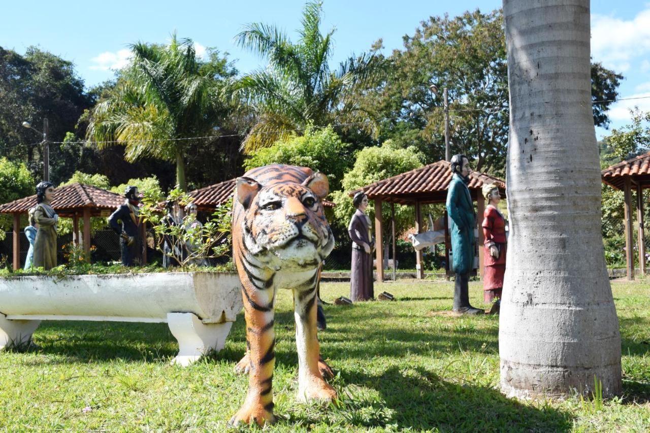 Pousada Museu Estrada Real Hotel กาชัมบู ภายนอก รูปภาพ